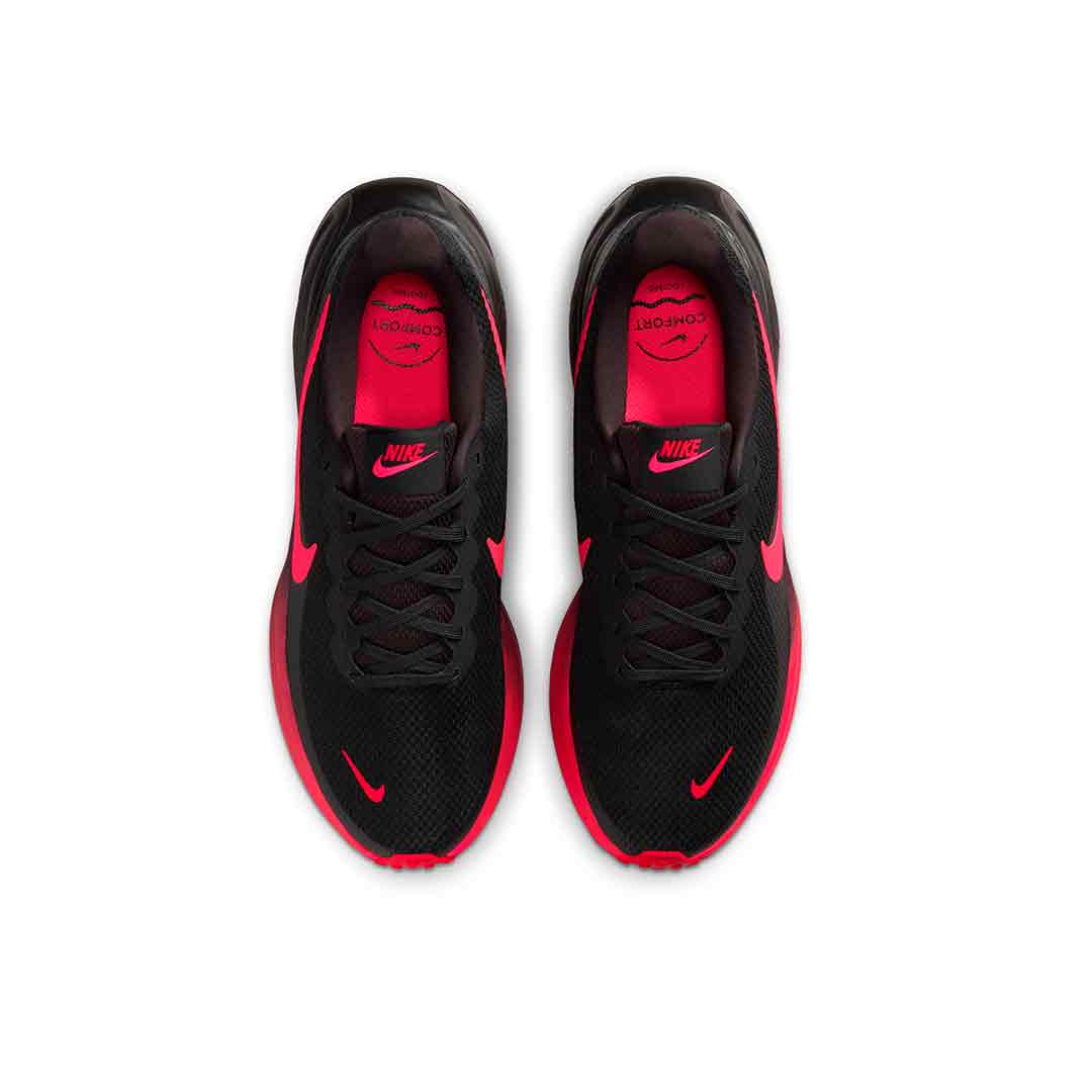 NIKE REVOLUTION 8
