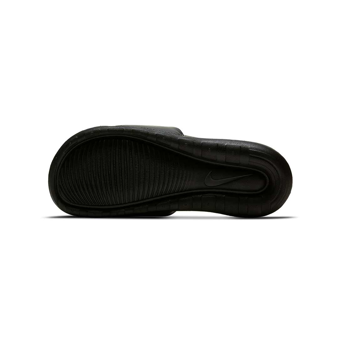 NIKE VICTORI ONE