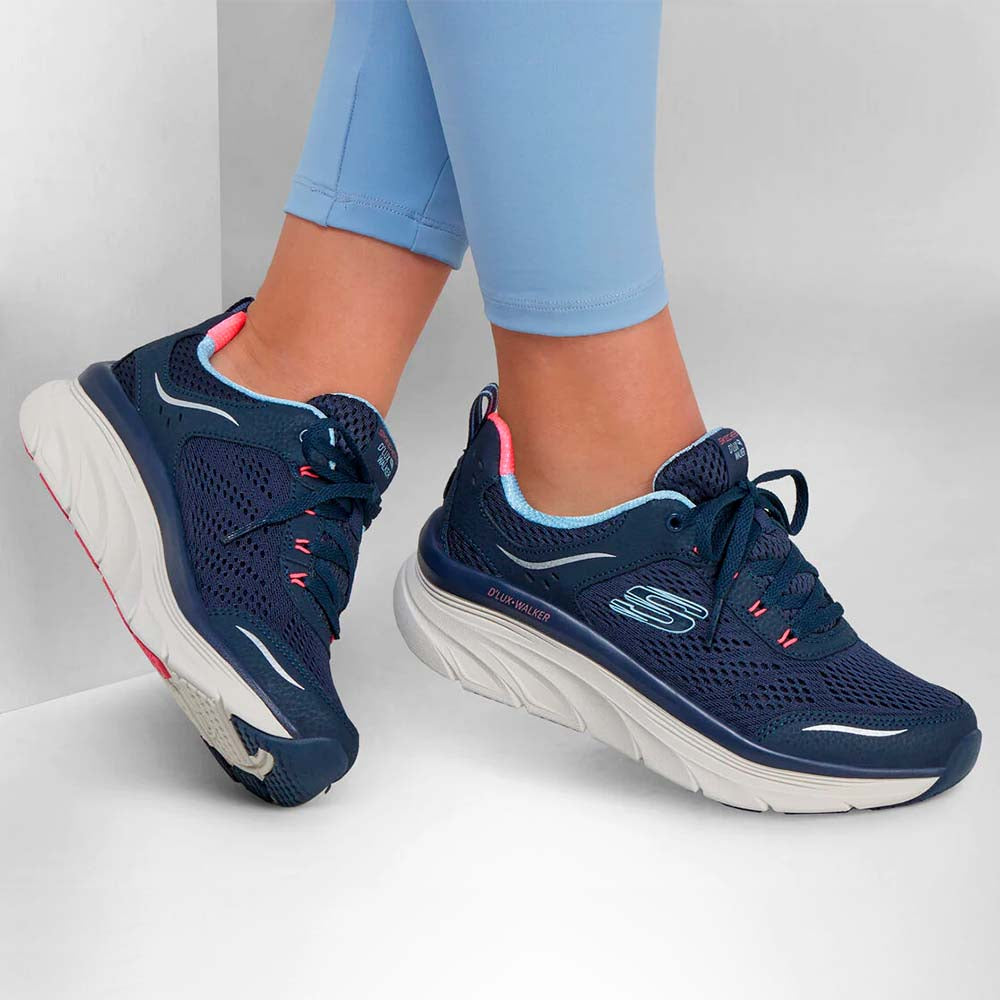 SKECHERS RELAXED FIT D LUX WALKER