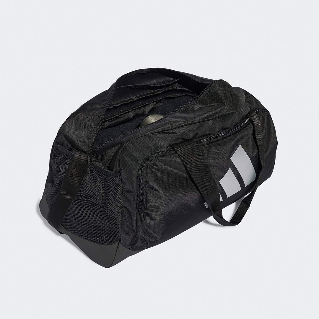 DEFENDER SMALL SPORTS BAG