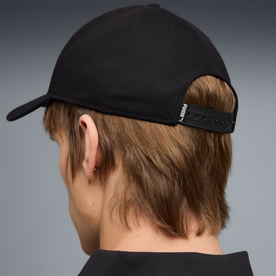 ESSENTIALS ELEVATED METAL PUMA CAT BASEBALL CAP