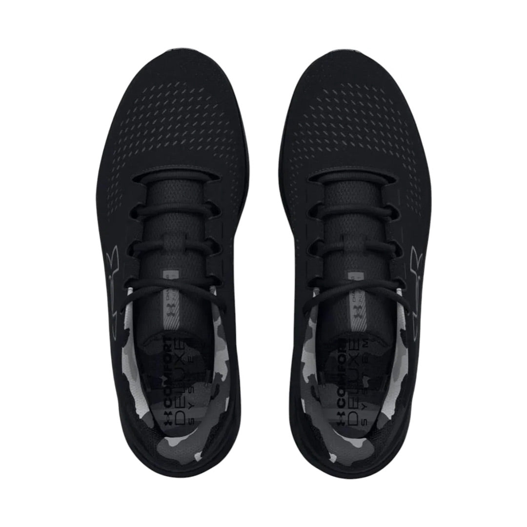 RUNNING UA CHARGED PURSUIT 3