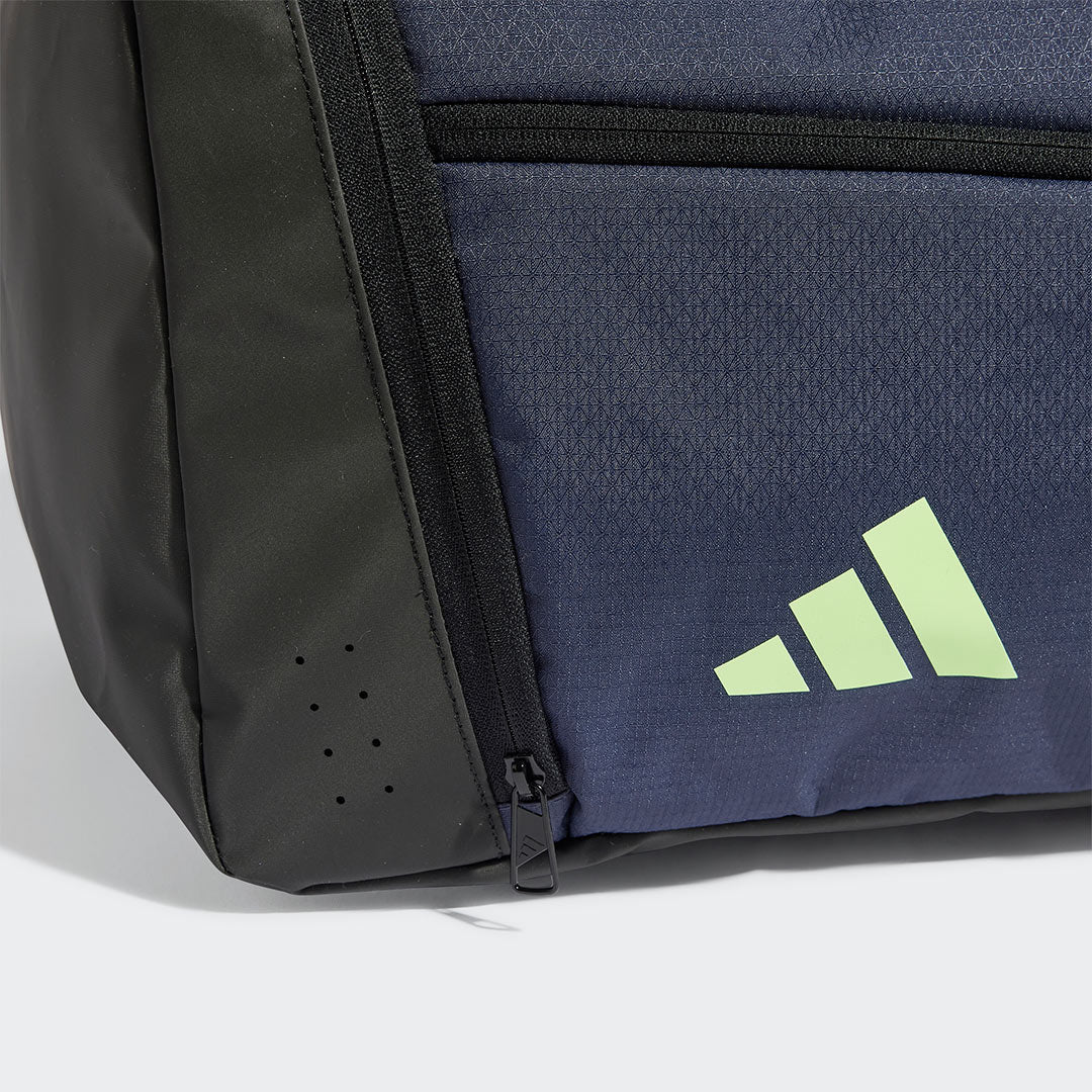 ESSENTIALS 3-STRIPES DUFFEL BAG