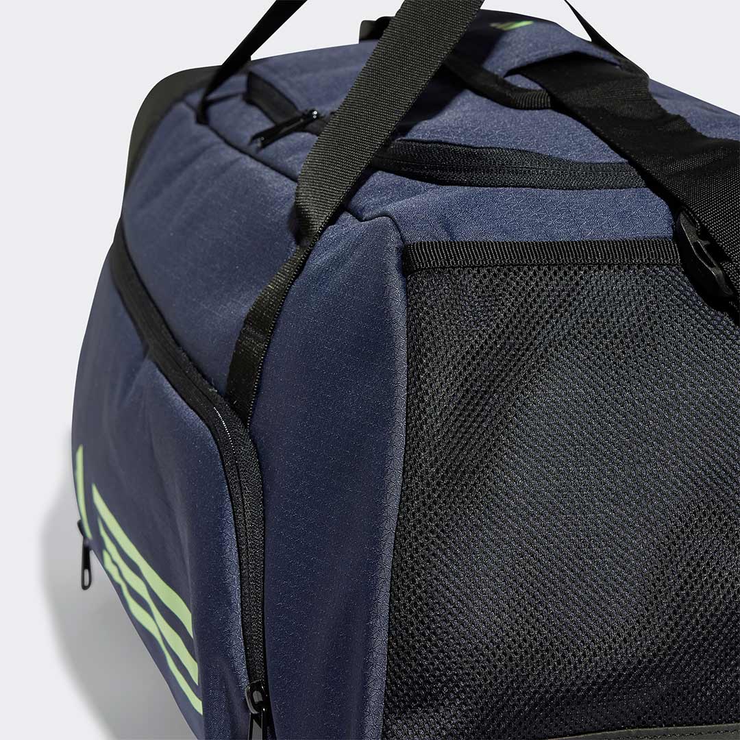 ESSENTIALS 3-STRIPES DUFFEL BAG